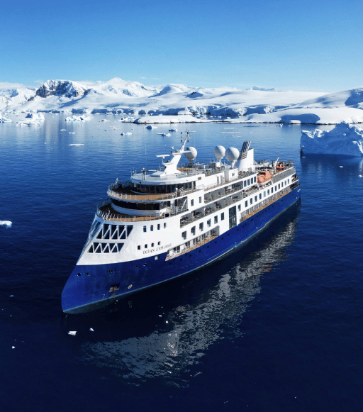 Embarcamos en el Ocean Explorer, un exclusivo barco de expedición